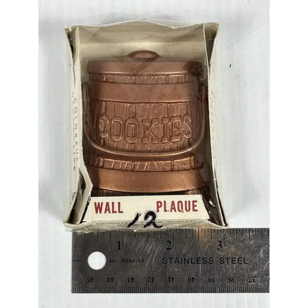 N/A vintage chalkware